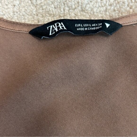 ZARA WOMAN CHOCOLATE BROWN SATIN BLOUSE SHIRT PEEP HOLE TIE BOW FLARE SLEEVE L - Picture 13 of 16